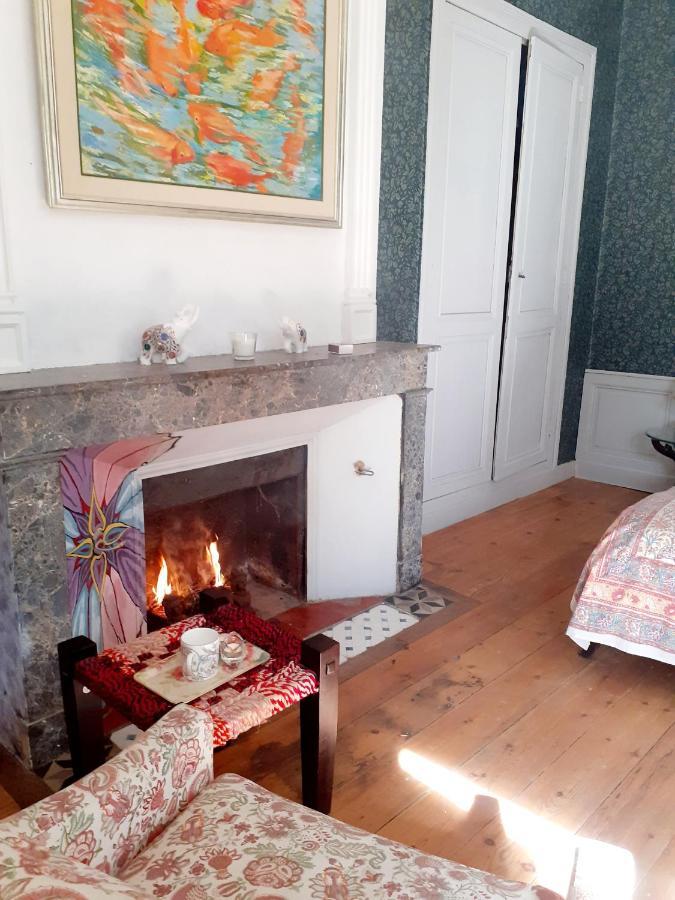 Logis Des Lugats, Gite De Charme La Réole Exterior foto