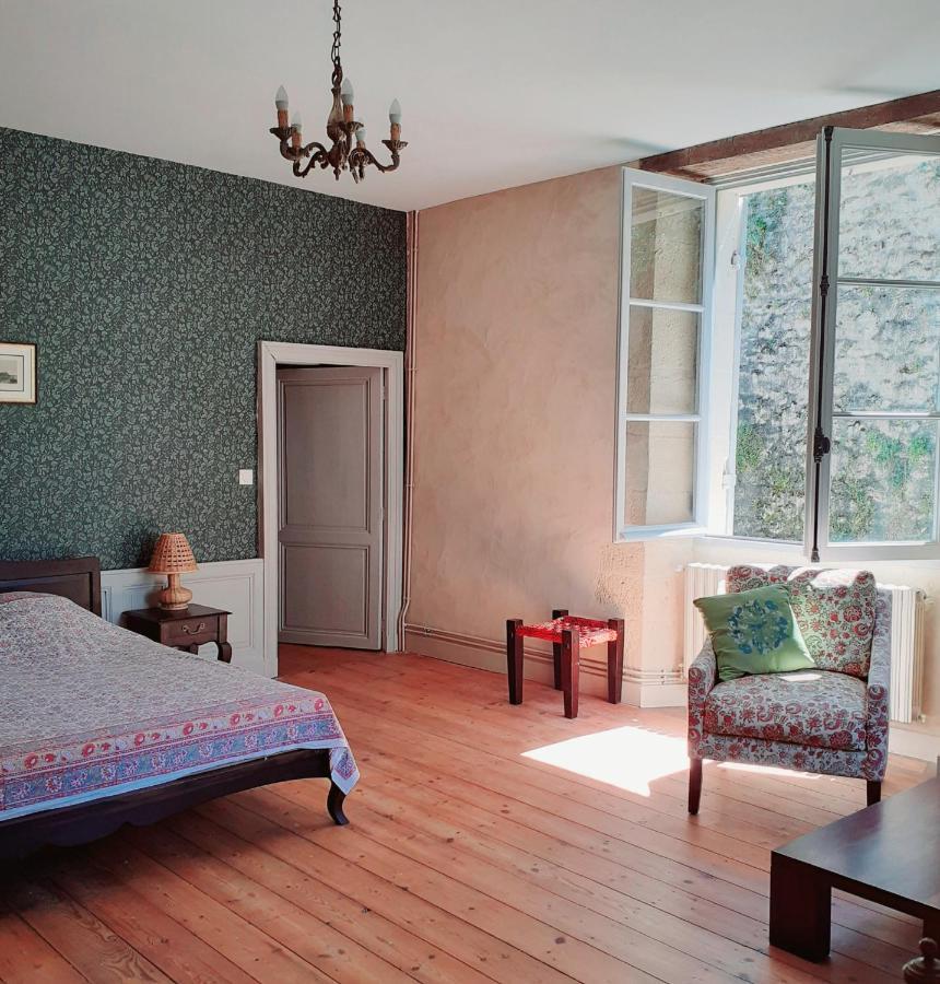 Logis Des Lugats, Gite De Charme La Réole Exterior foto
